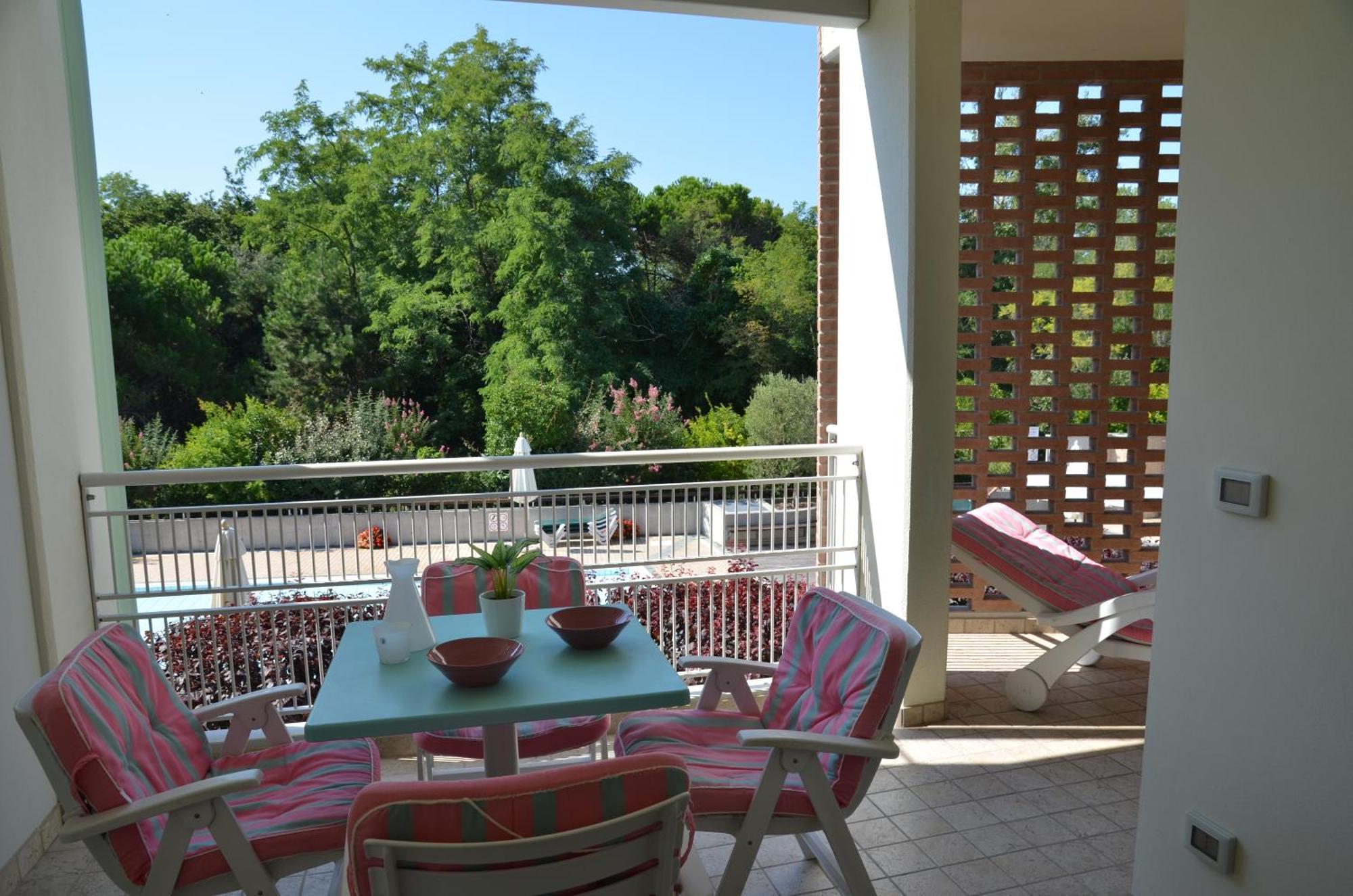 Residenza Le Acacie Apartment Bibione Bagian luar foto